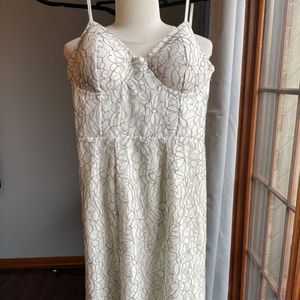 NWT FEW MODA Summer Tea Length White Dress with Black Detailed Floral Embroidery